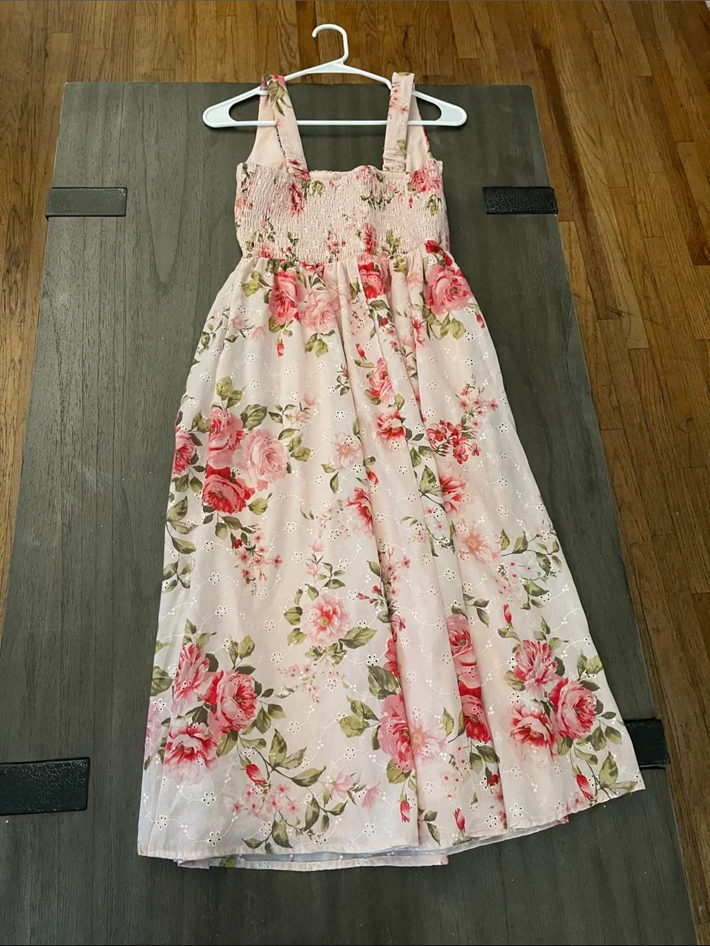 Jessica Simpson Cream and Pink Floral Eyelet Midi Dress - Picture 3 of 3